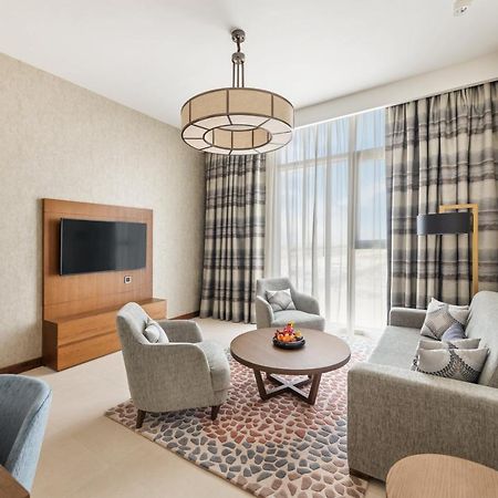 Staybridge Suites Dubai Al-Maktoum Airport By Ihg Exterior photo