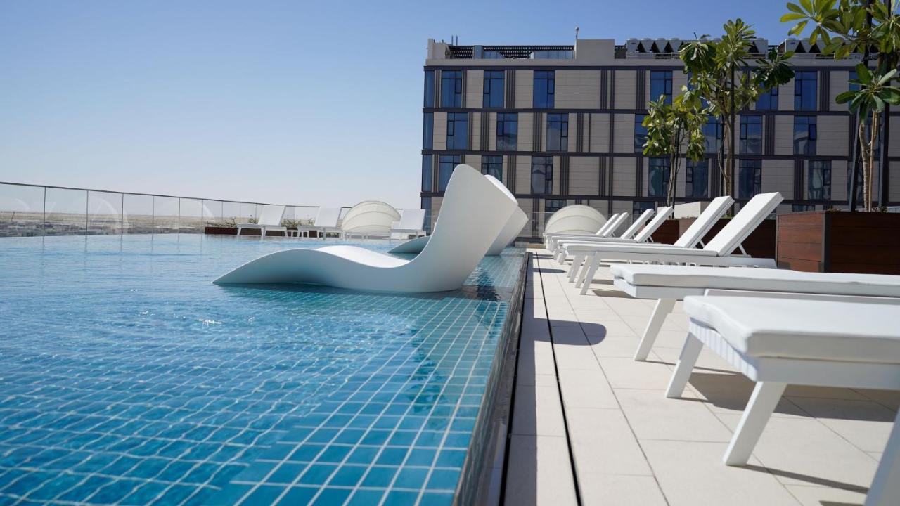 Staybridge Suites Dubai Al-Maktoum Airport By Ihg Exterior photo